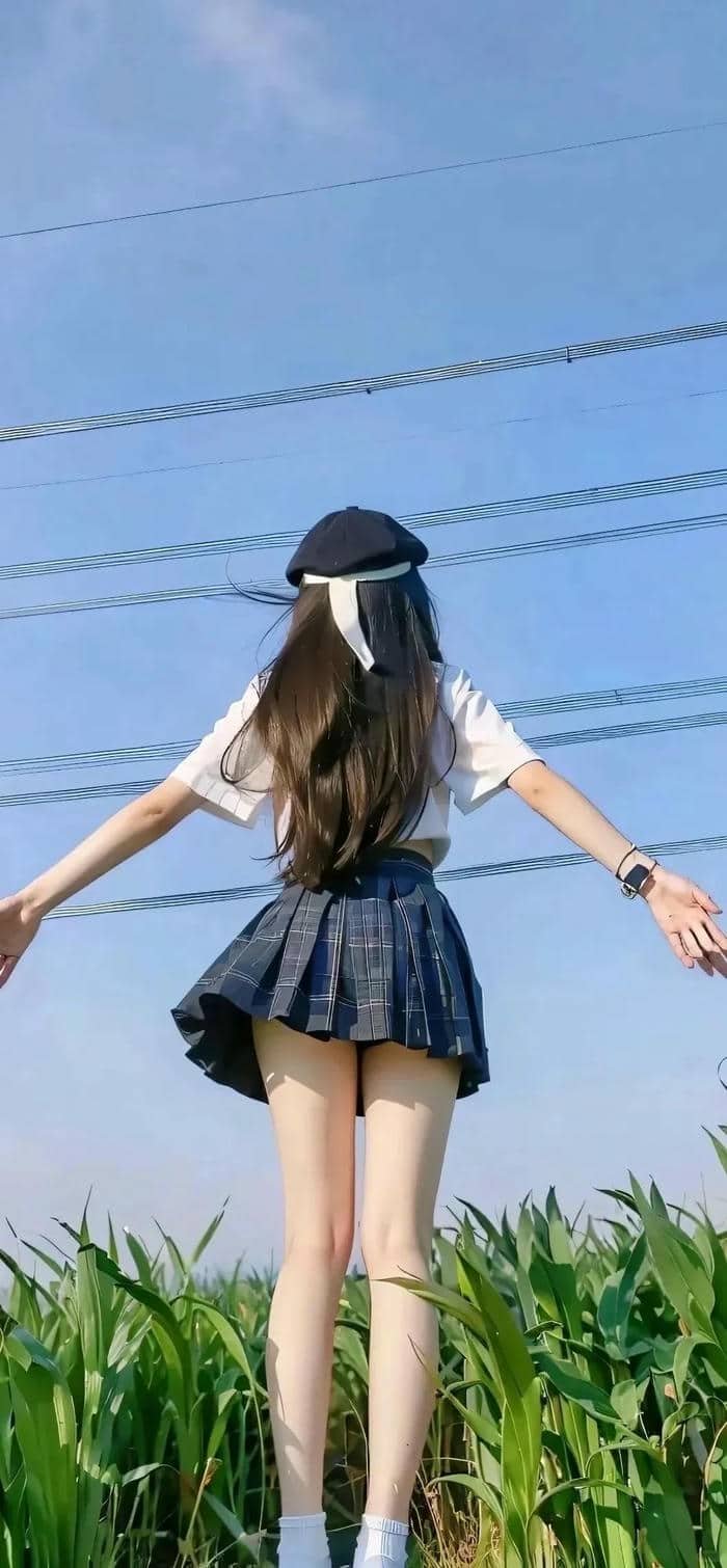 gái xinh mặc váy ngắn (6)